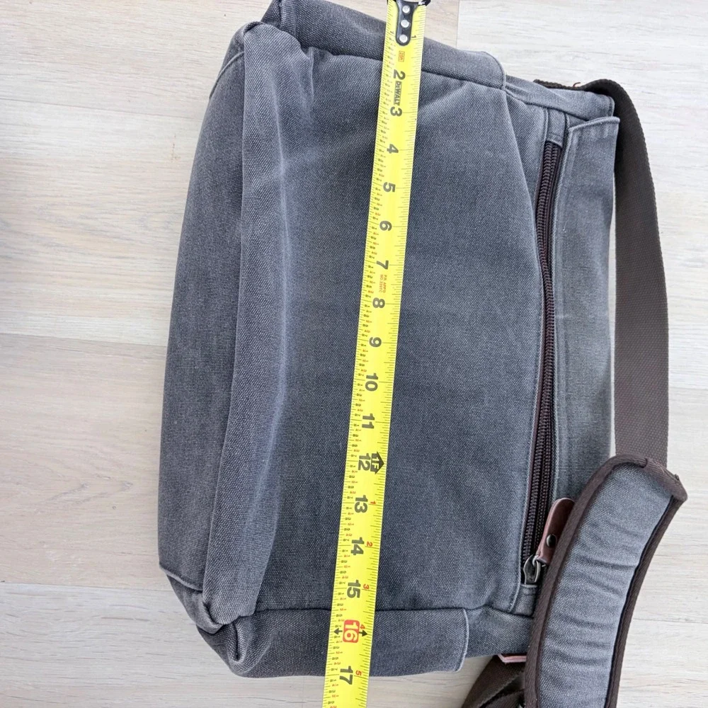 RAUUD canvas messenger
